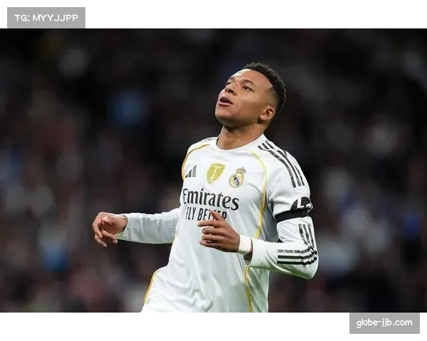 皇马三后卫体系磨合遇挑战 阿隆索战术调整成关键